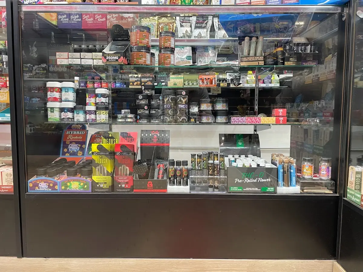 Image of Royal Vape Smoke Shop