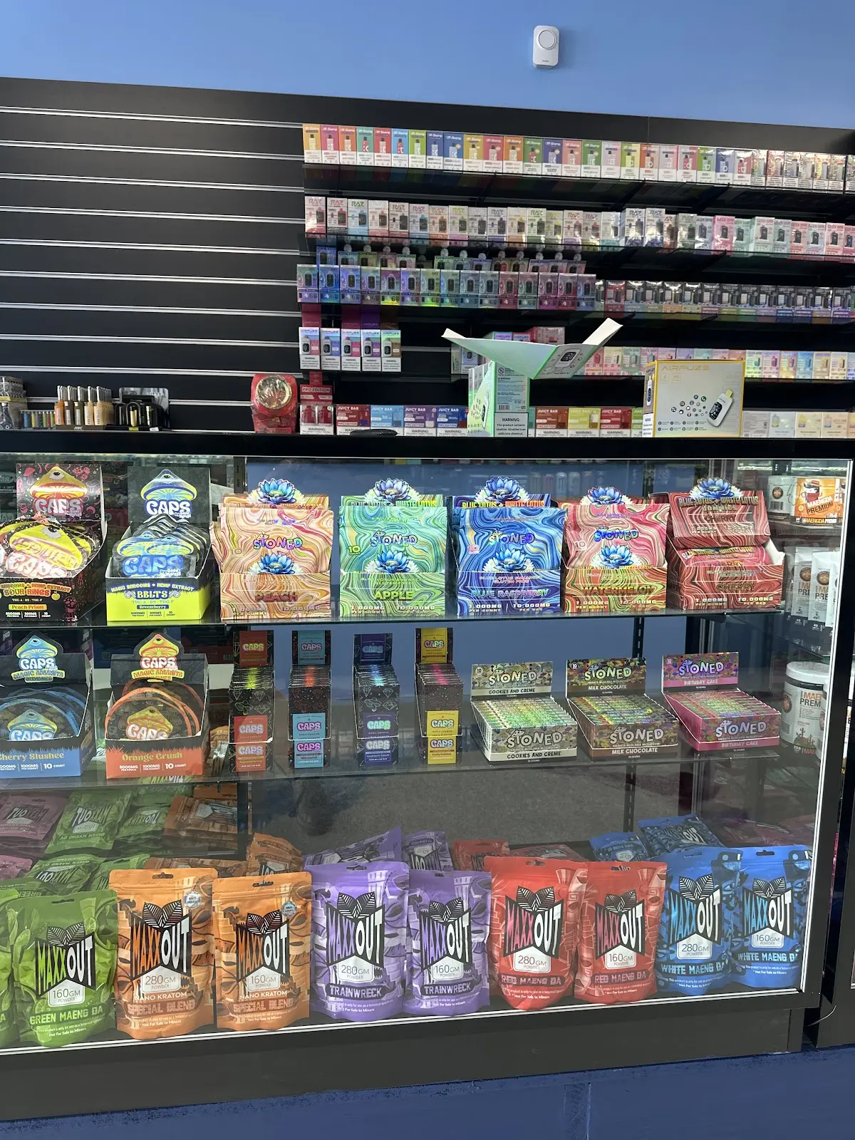 Image of Exotic Puff Smoke Shop Garland