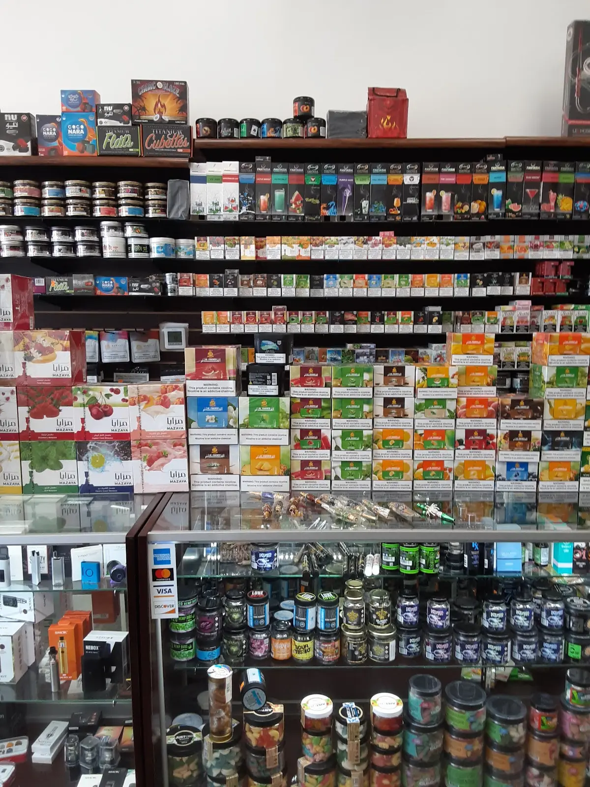 Image of HUB smoke and vape