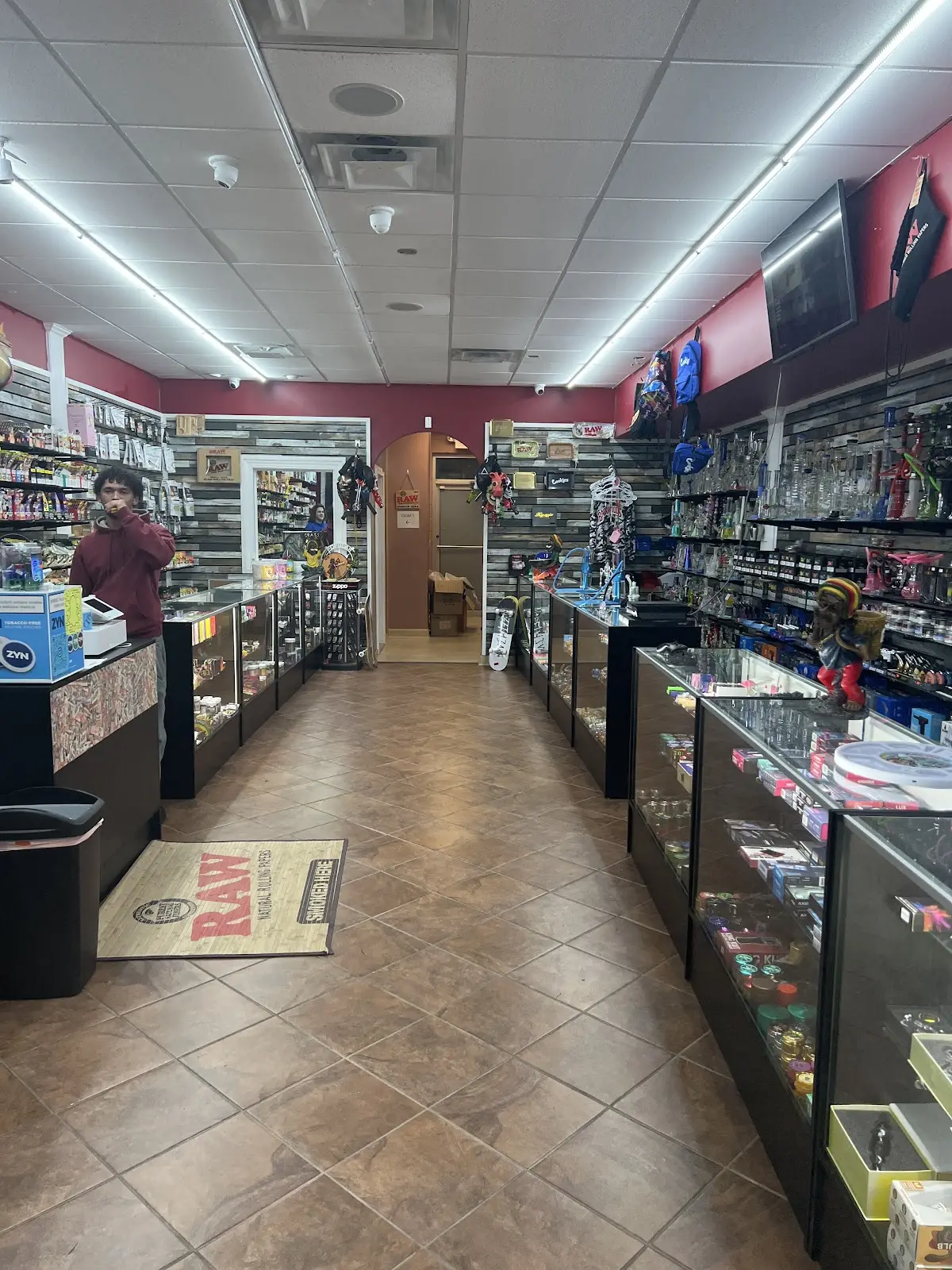 Photo of the storefront of Popular smoke & vape, a top vape shop in Lexington
