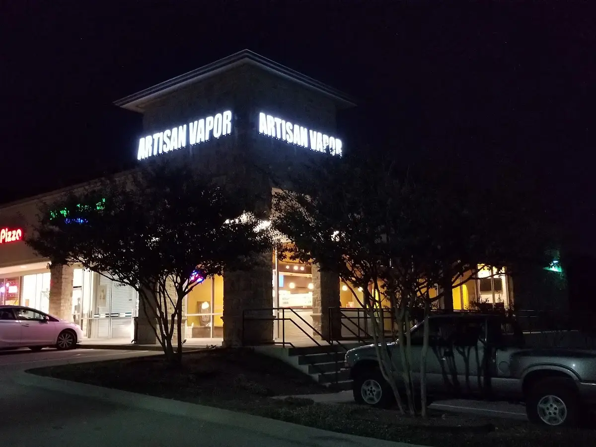 Image of Artisan Vapor & CBD McKinney | Vape Shop | Smoke Shop | Delta 8 THC | THCA | Geek Bar | Hometown Hero | 3Chi | Kratom